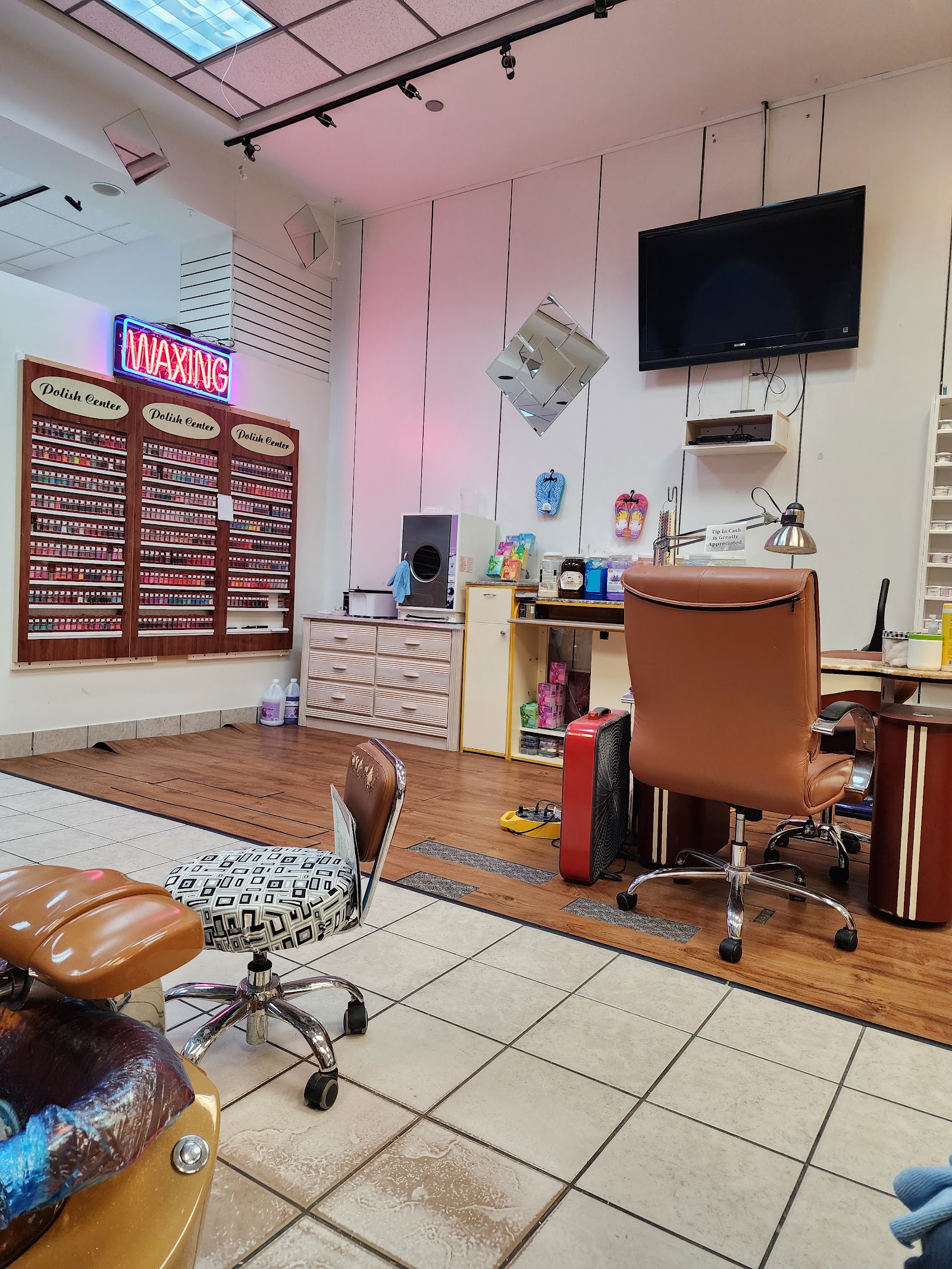 Nail Studio logo